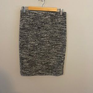 Size four Ann Taylor stretchy black and grey pencil skirt